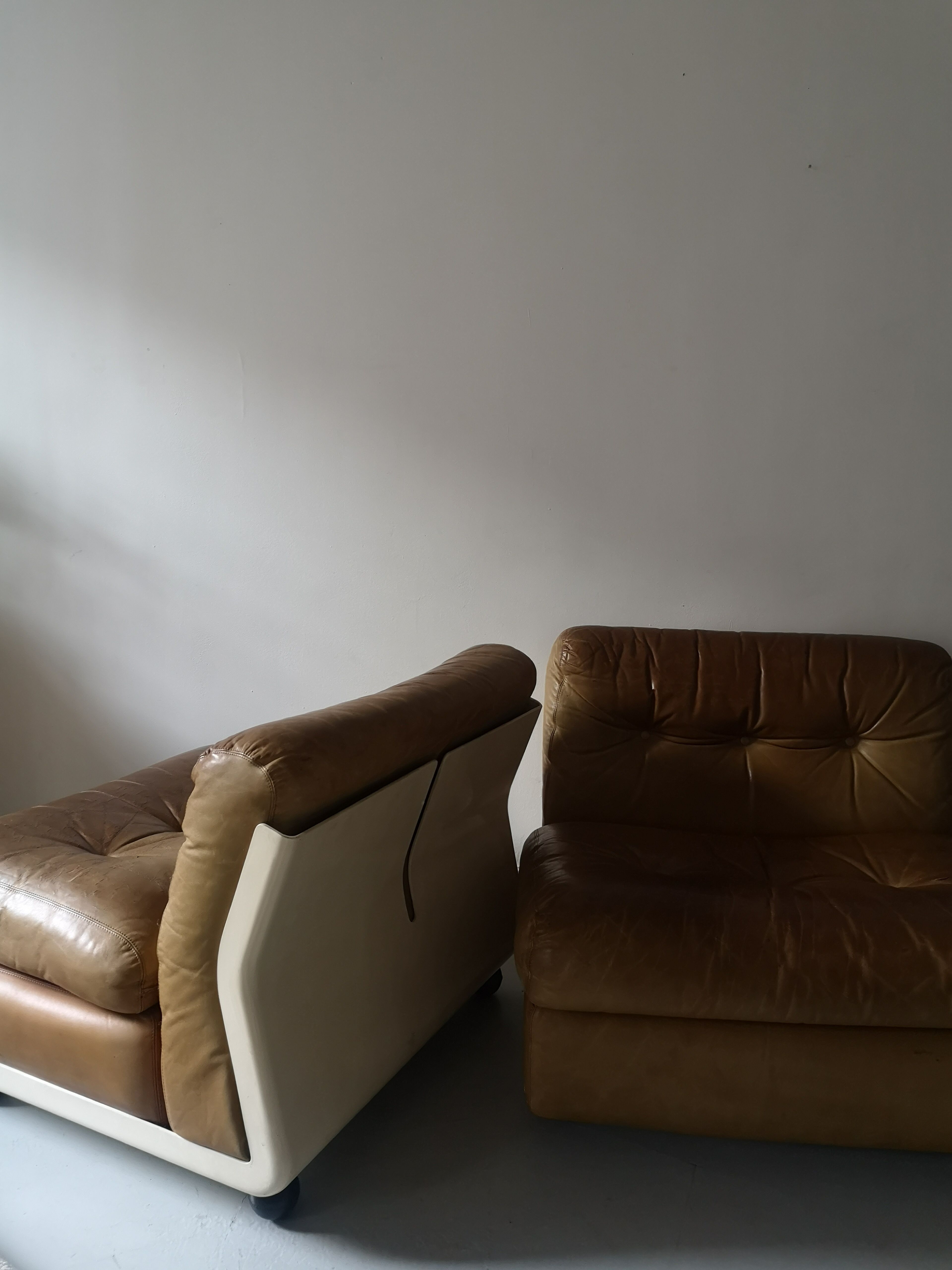 Leather sofa, Amanta model by Mario Bellini for B&B Italia, 1970