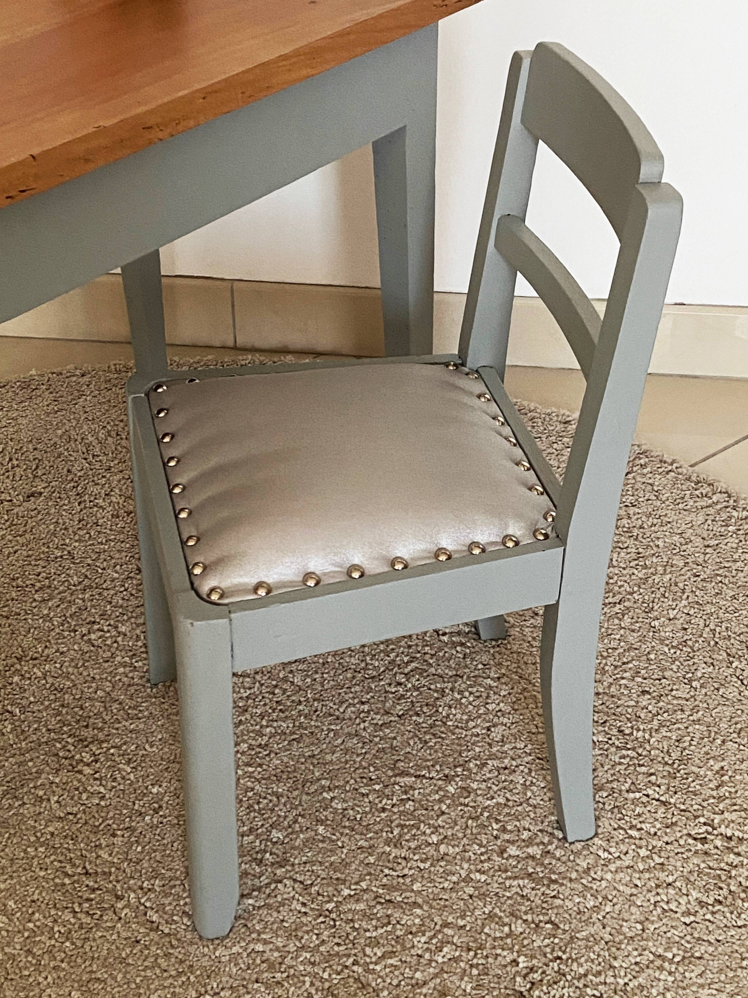 Wooden desk set with his chair