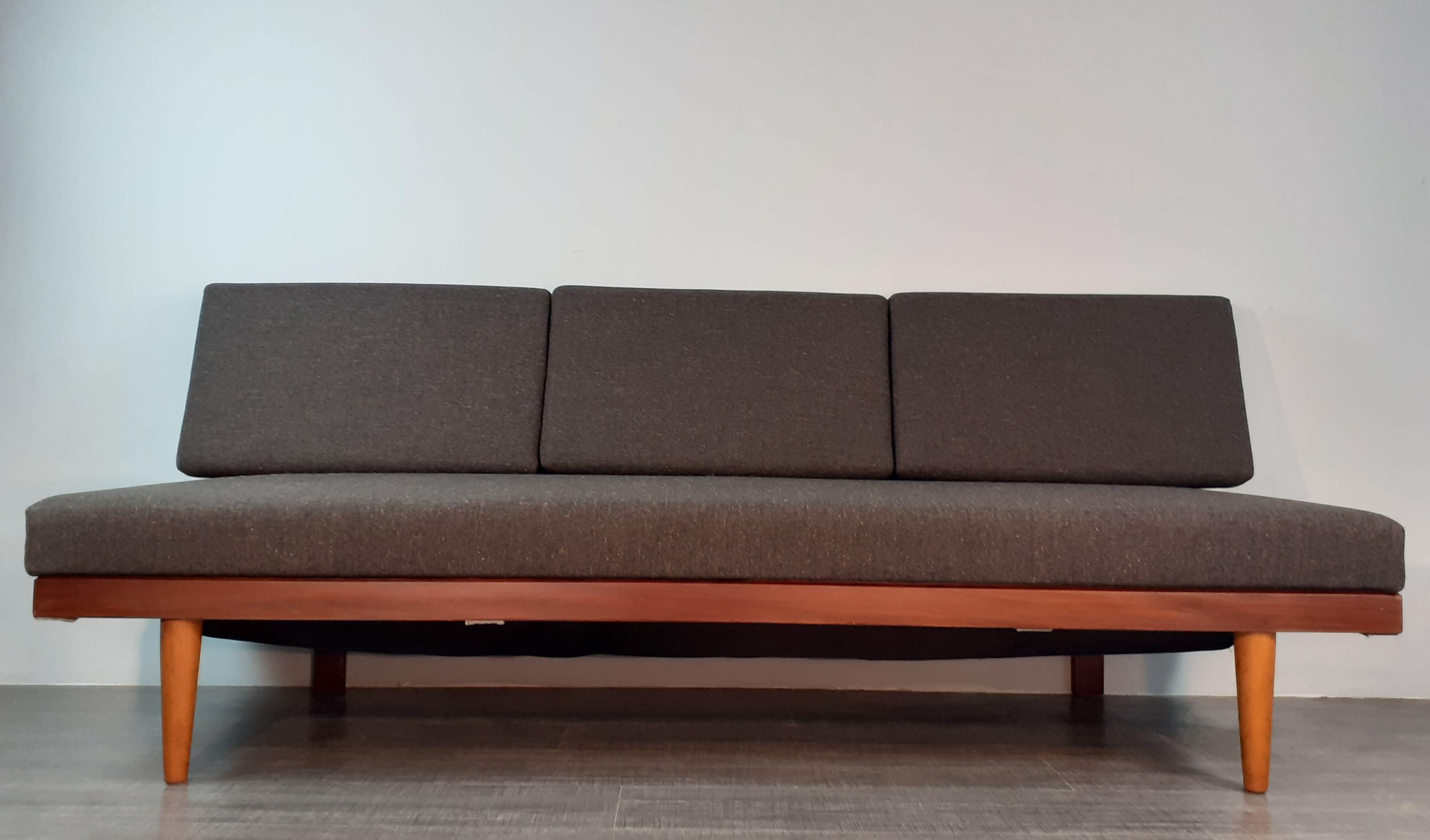 Sofa daybed design Ingmar Relling edition Ekornes 1960s