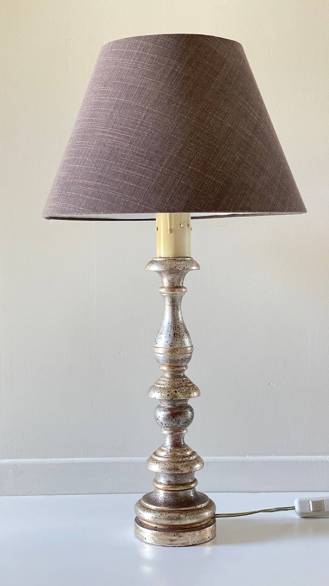 Lampe haute bois argenté l'acropole - paris
