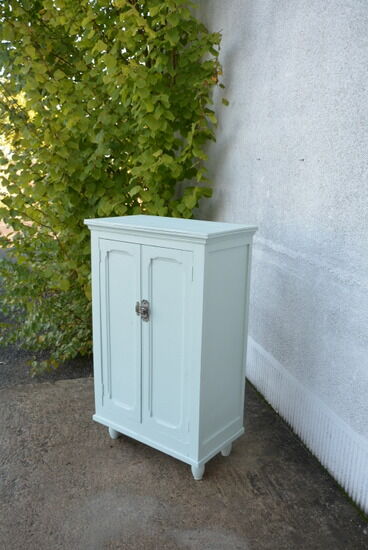 Parisian-style buffet