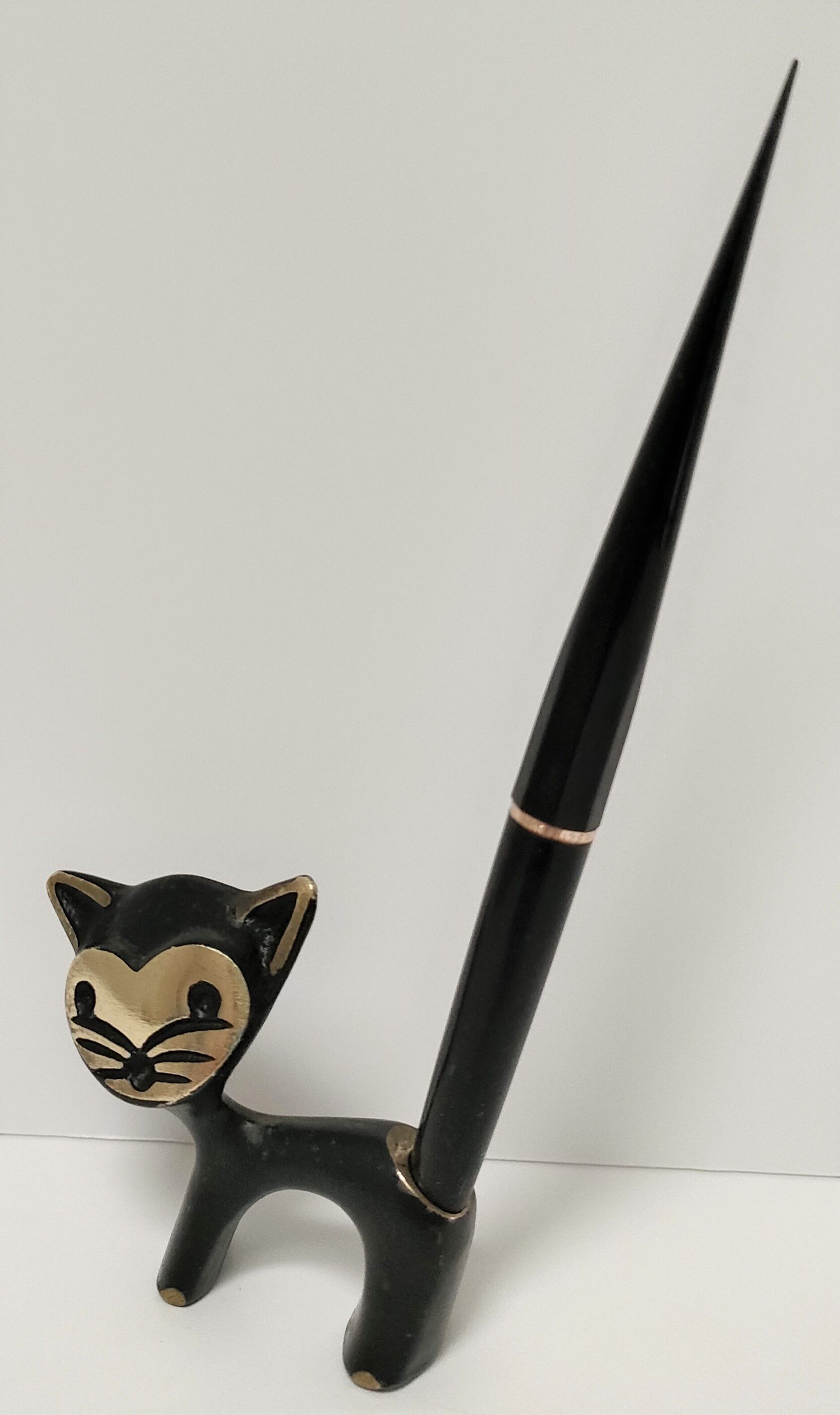 Porte stylo zoomorphe chat bronze patine noir design vintage