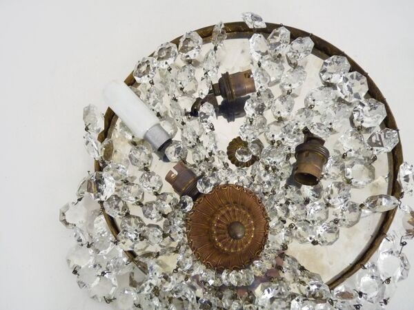 Ancien plafonnier couronne à 3 feux, demi corbeille pampilles en verre. 60