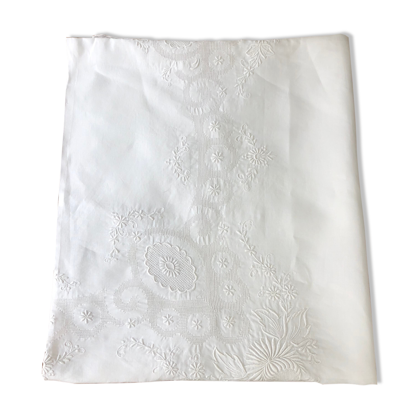 White coat embroidered floral patterns