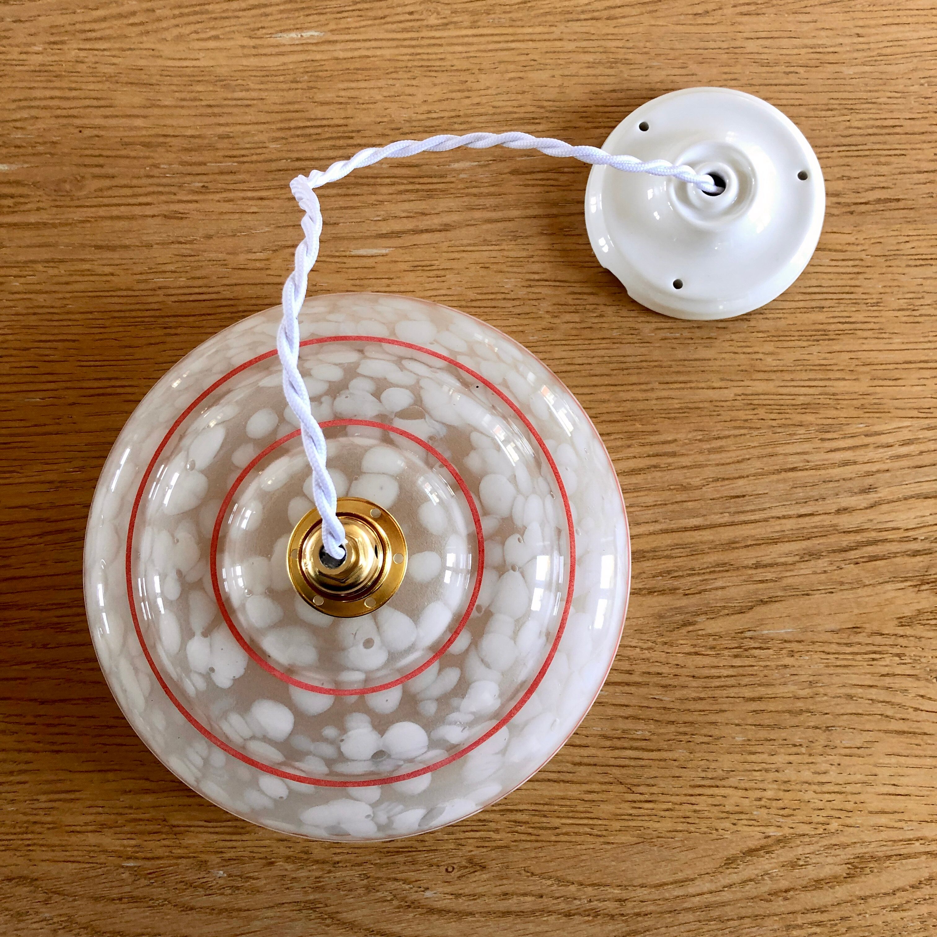 Vintage lampshade suspension and porcelain rosette