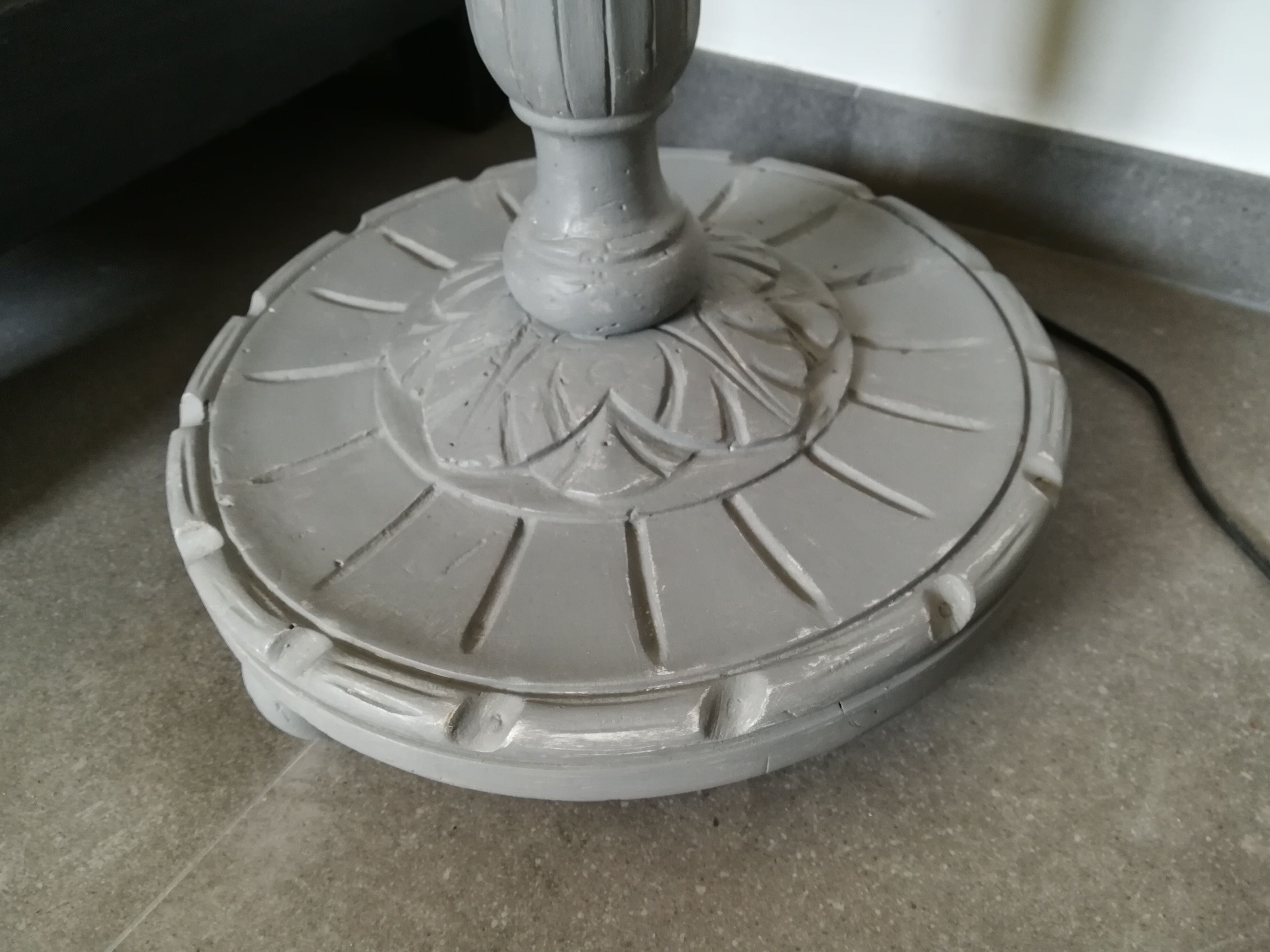 Pied de lampadaire ancien en bois
