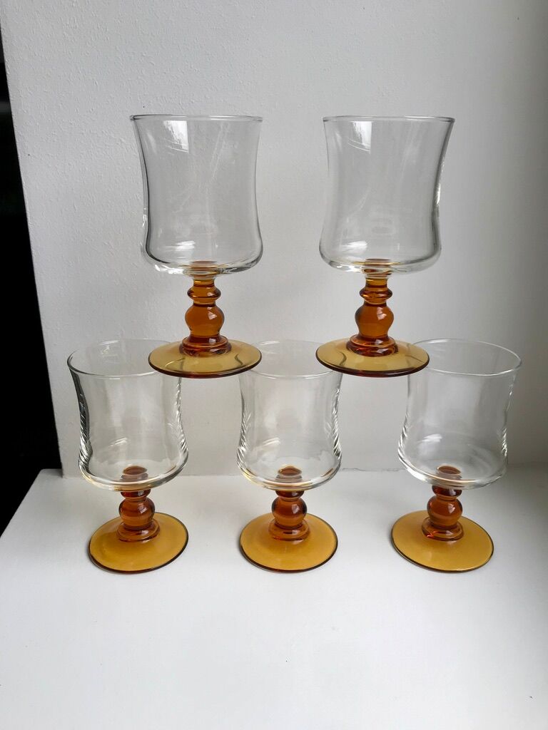 Set of 5 glasses with amber feet 70s