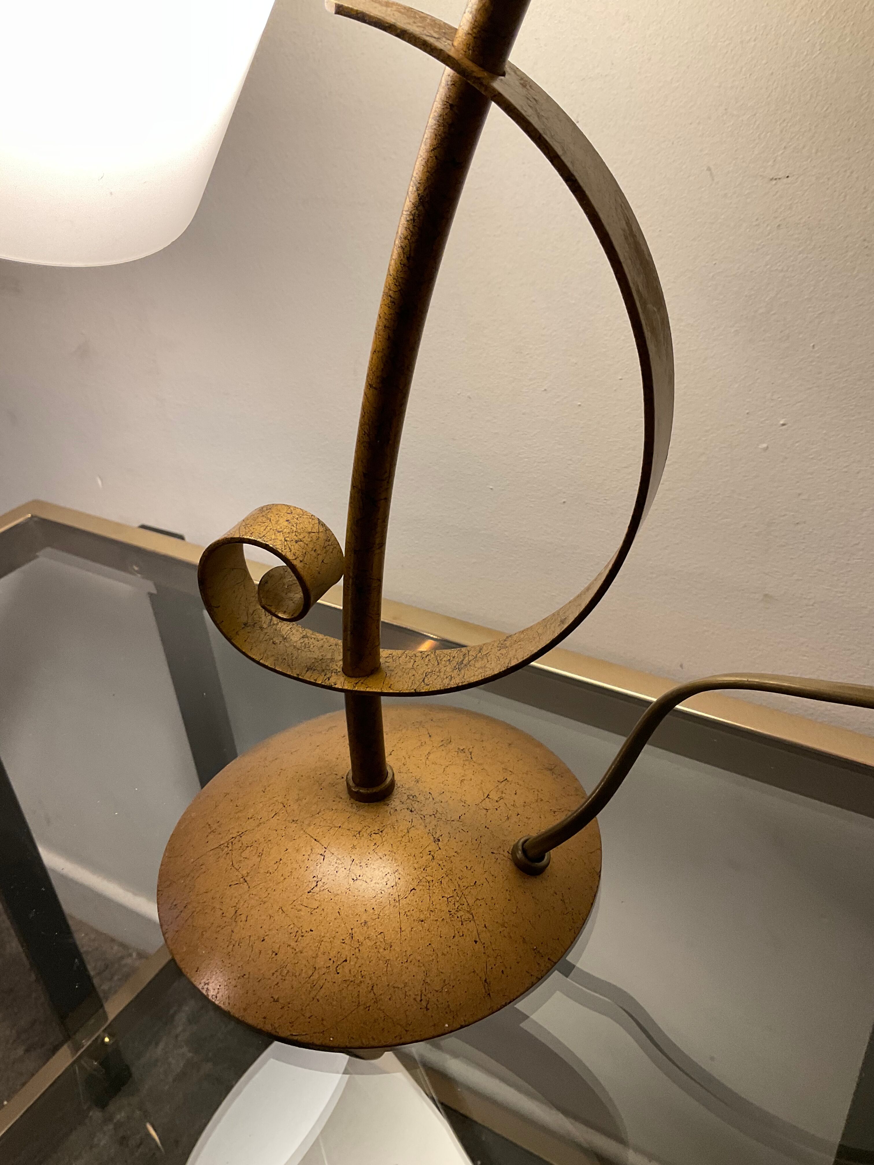 Vintage lamp in wrought iron and opaline