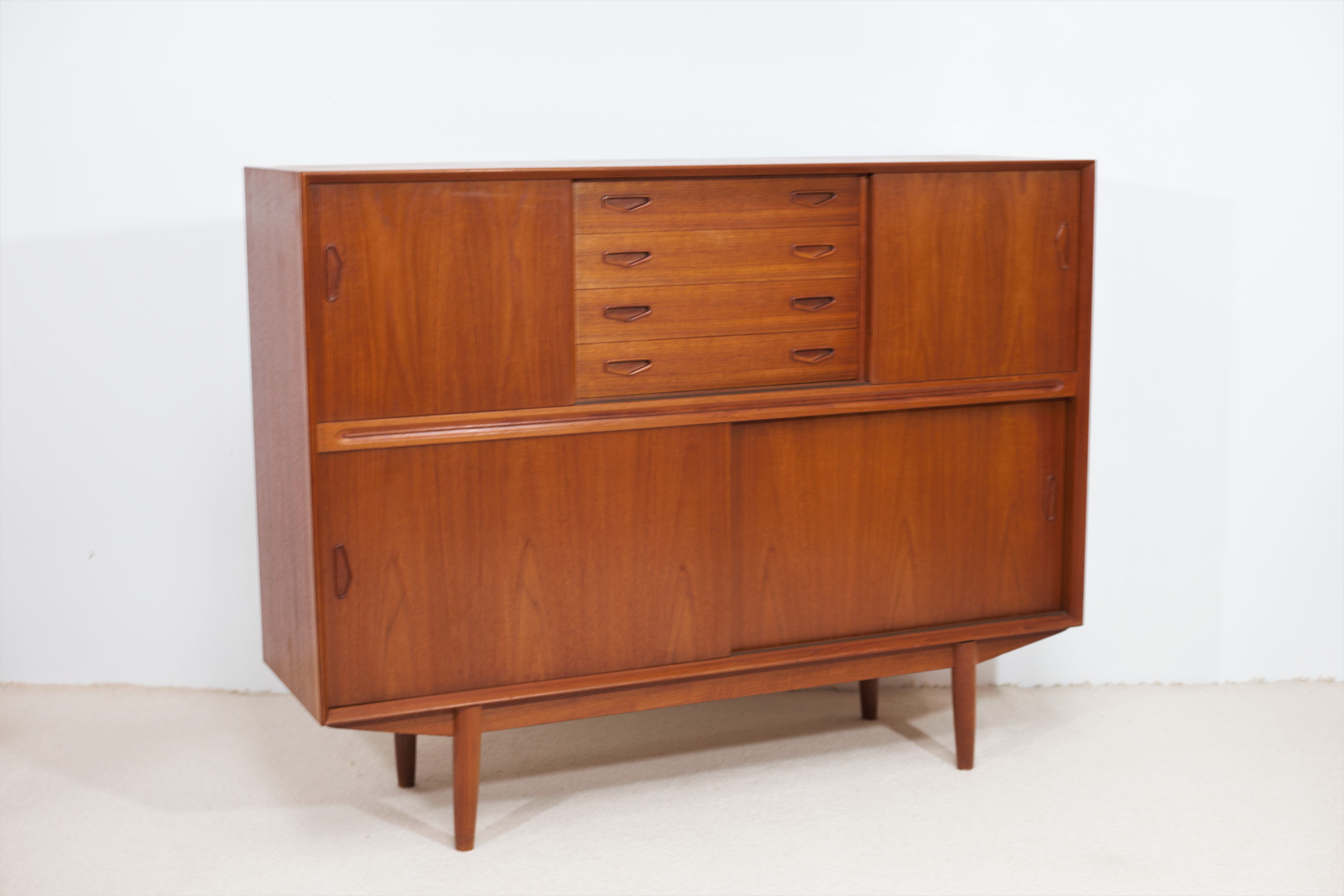 Clausen & Søn High Row