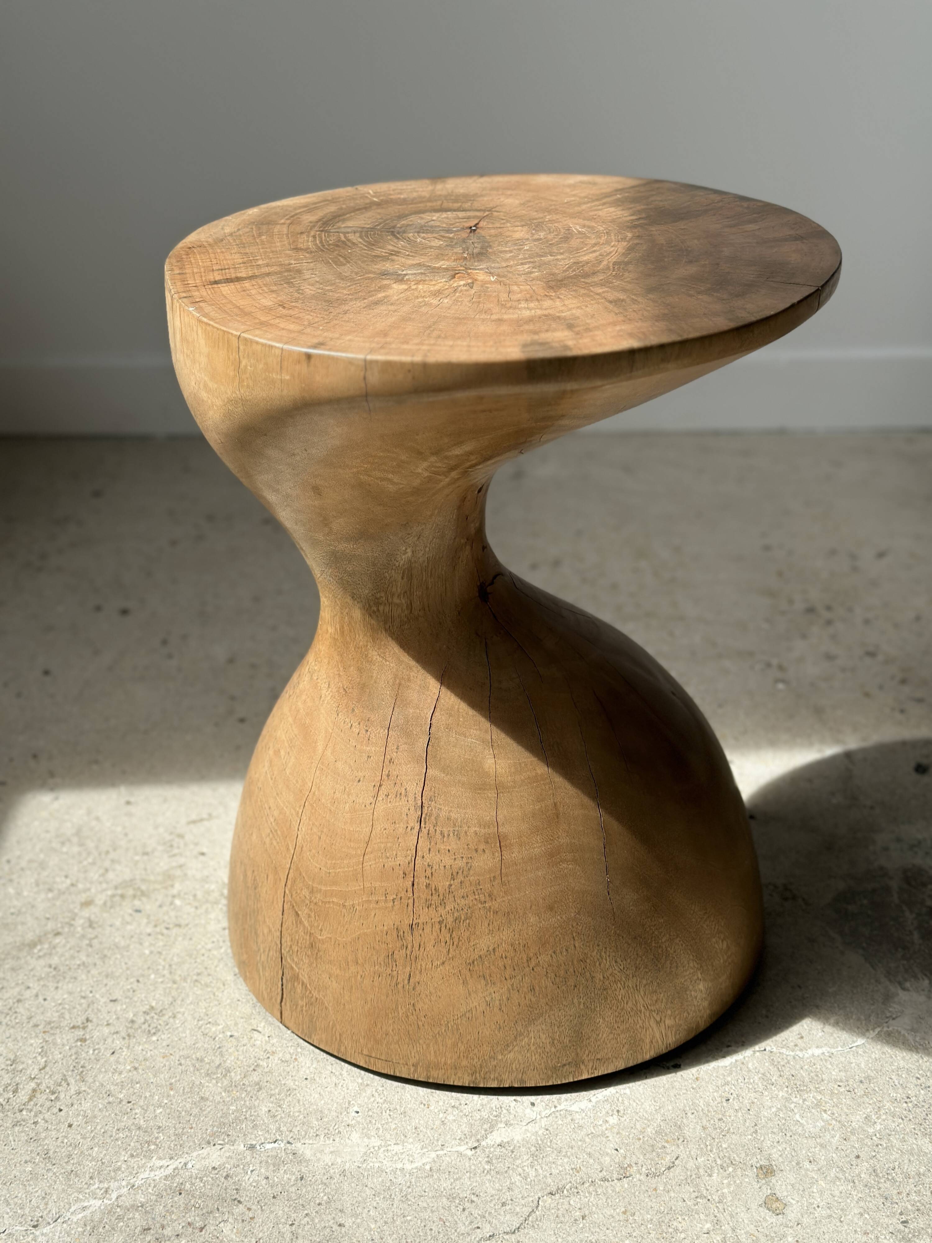 Solid wood side table (monoxyl) organic shape natural color