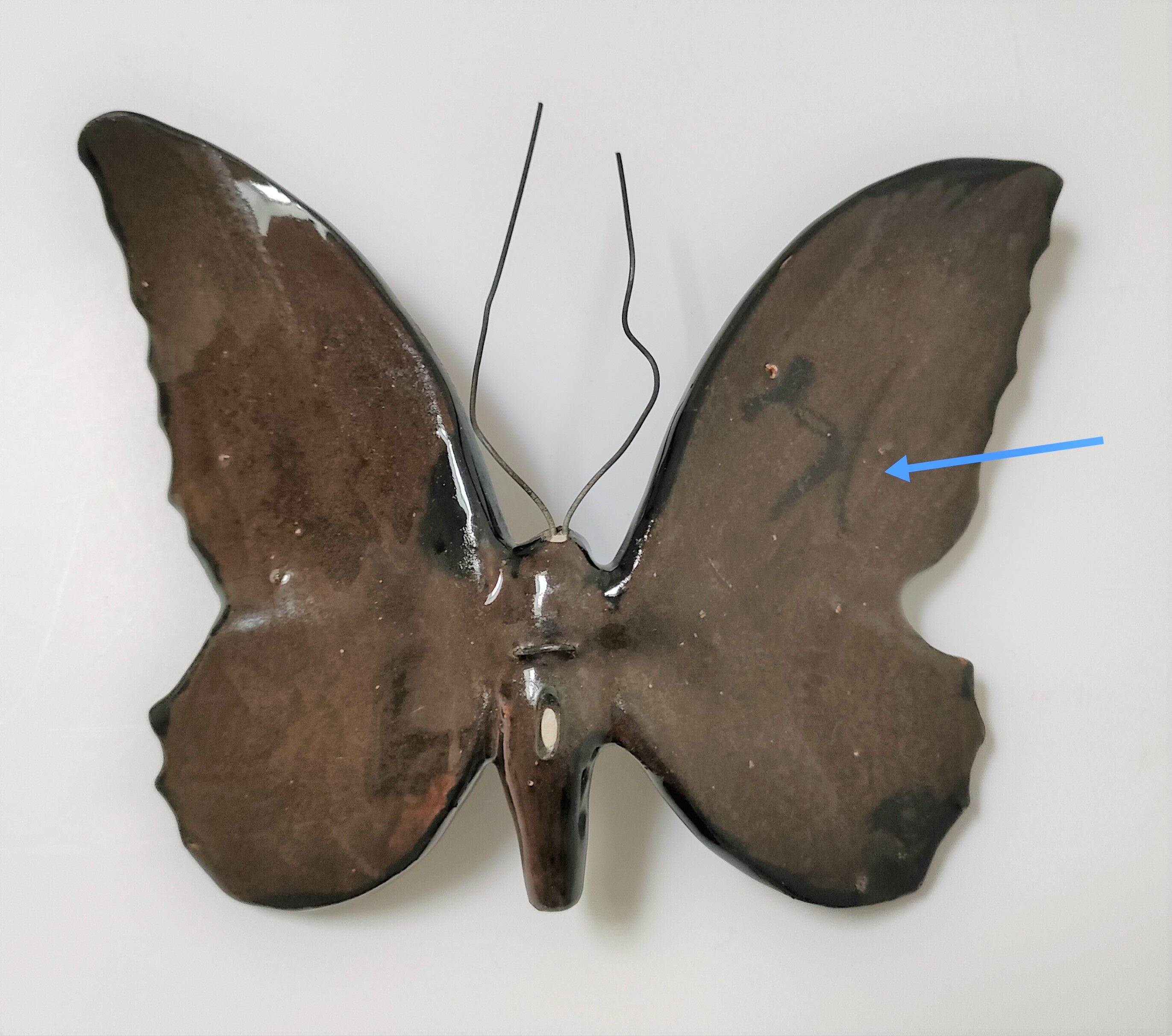 Papillon céramique émaillage polychrome Vallauris signé