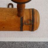 Ancien porte-manteaux en bois