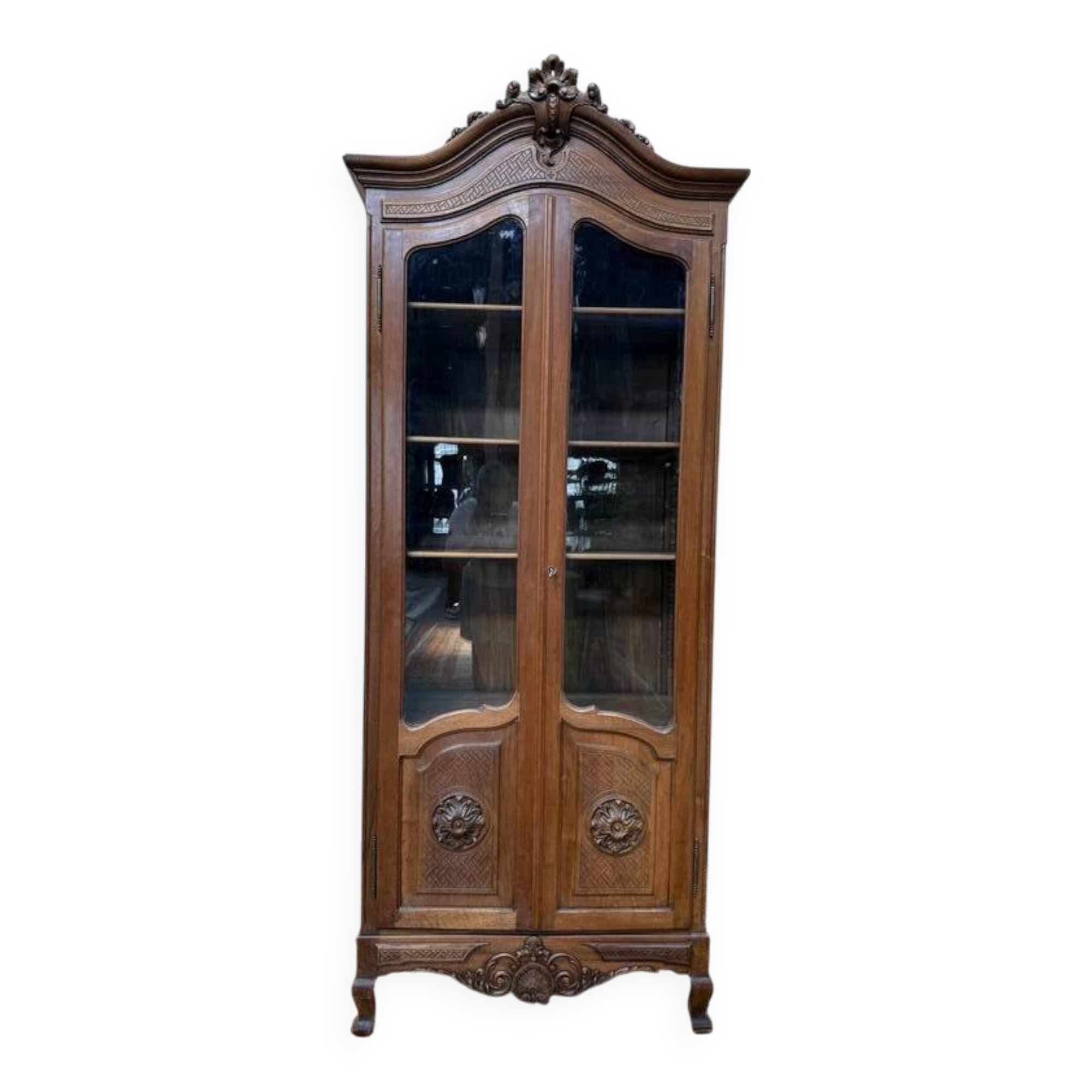 Vitrine - Bibliotheque étroite de style Louis XV en noyer