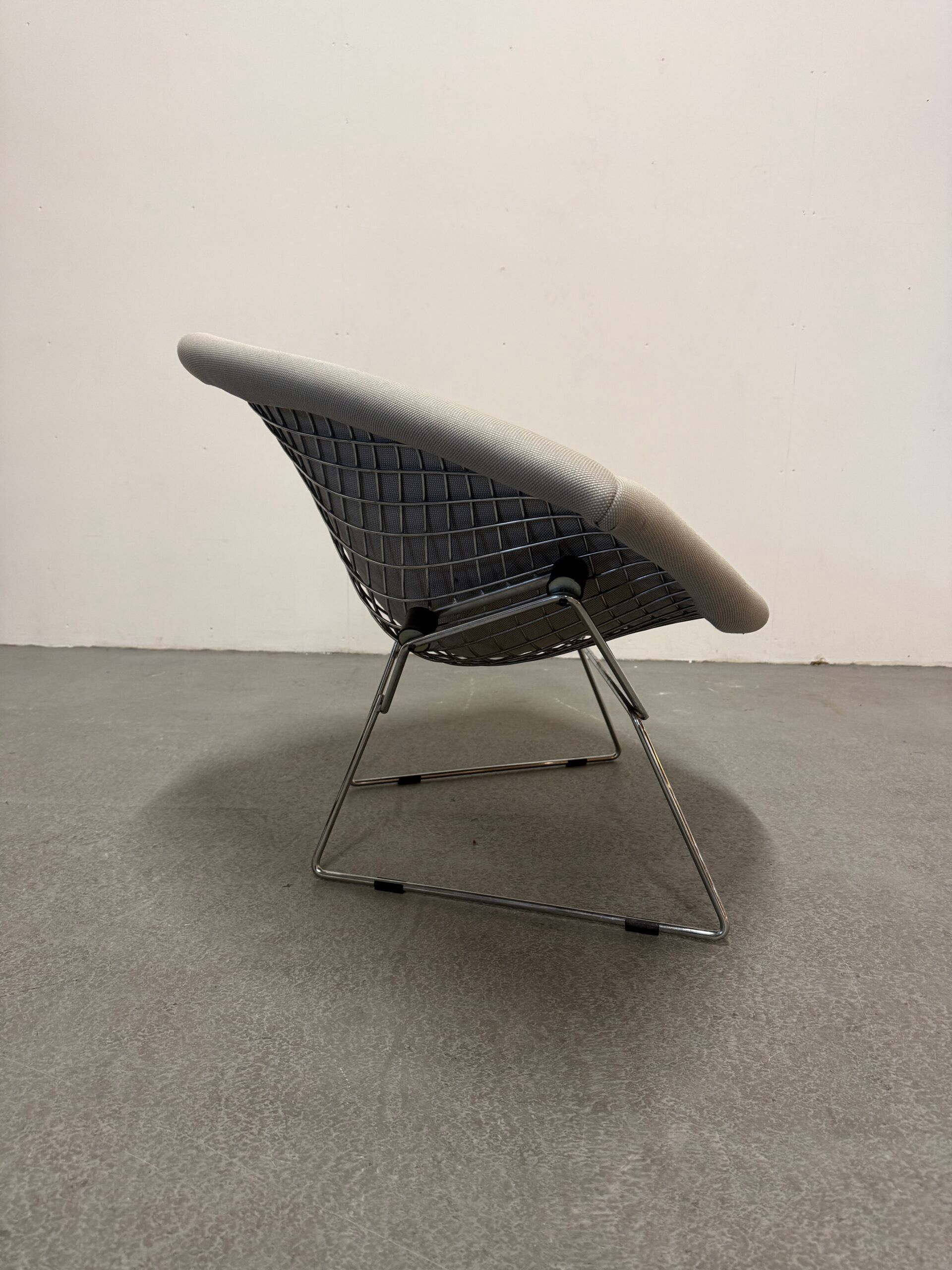 Harry Bertoia large Diamond chair