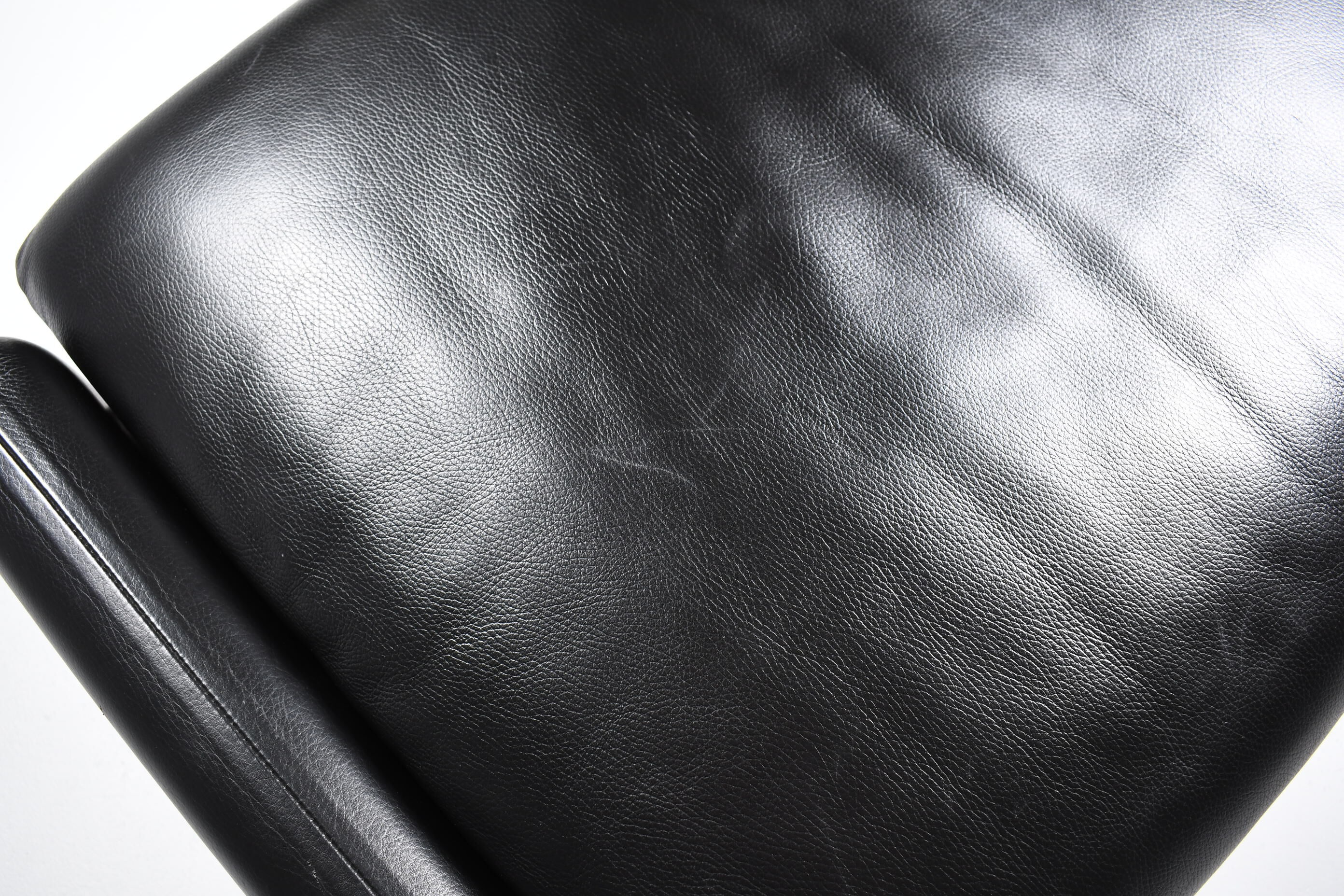 Vintage Maralunga footrest by Vico Magistretti for Cassina 1973