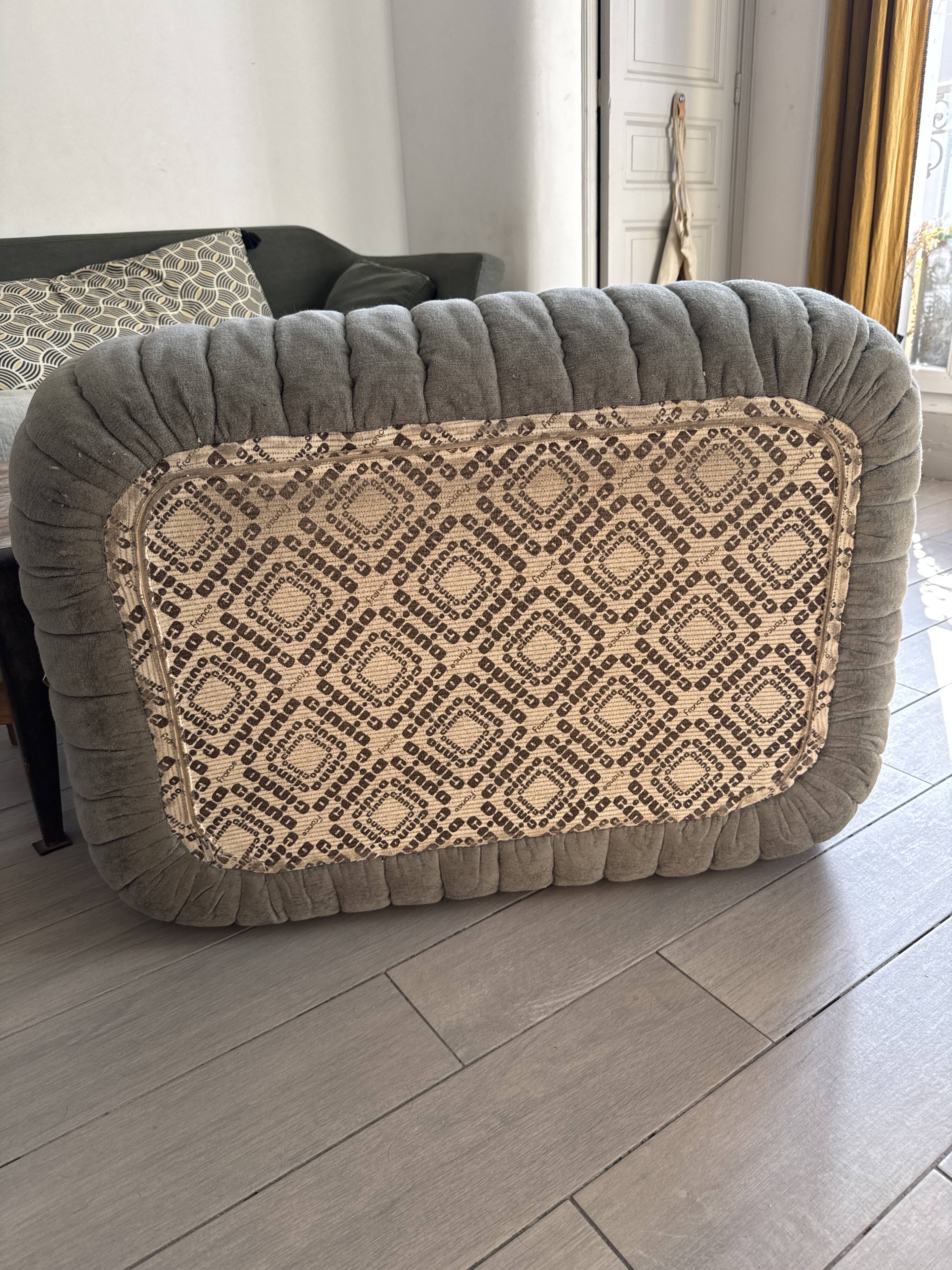 Sandra model pouf armchair by Annie Hieronimus for Cinna ligne roset