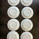 8 Anciennes assiettes à dessert