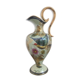 Aiguière céramique, Rehauts d'or, décors végétaux