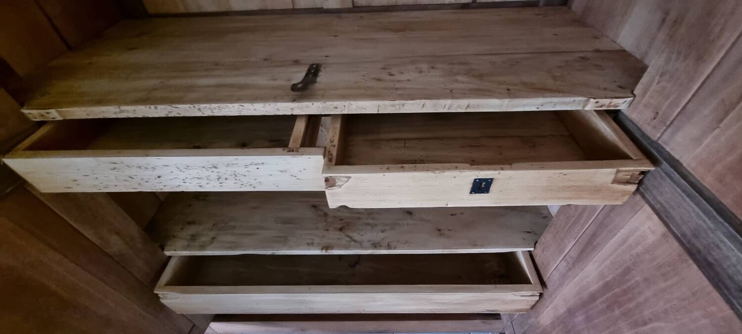 Armoire de ferme