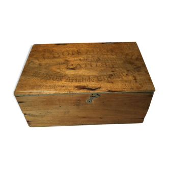 Box advertising the cheap, home Aristide Boucicaut wooden