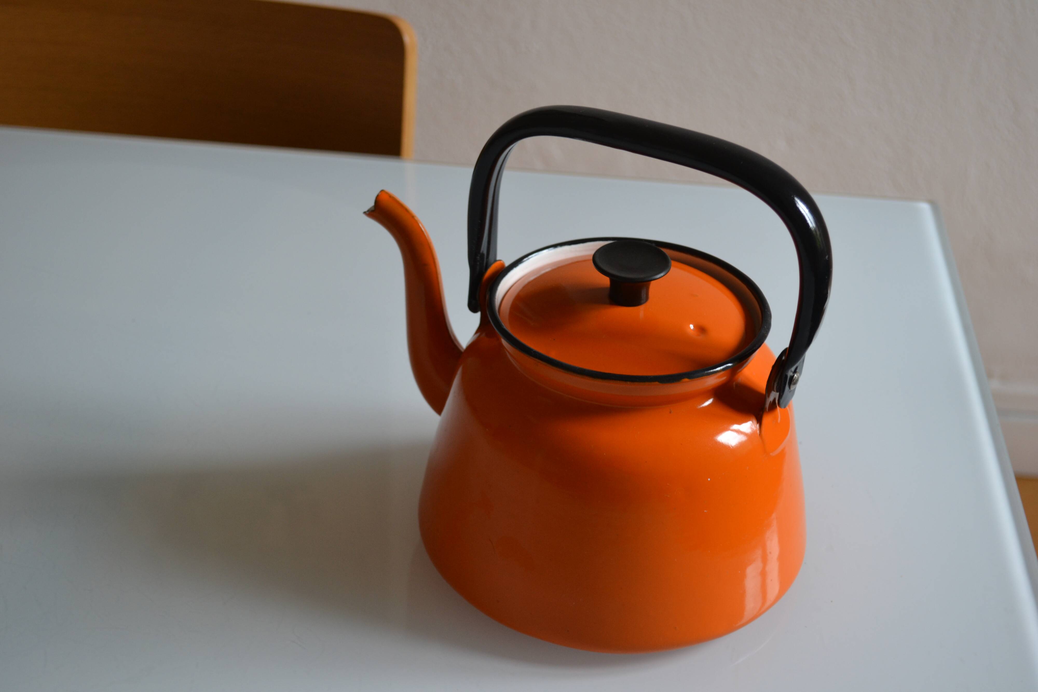 Vintage kettle orange enameled steel 1.5 liter