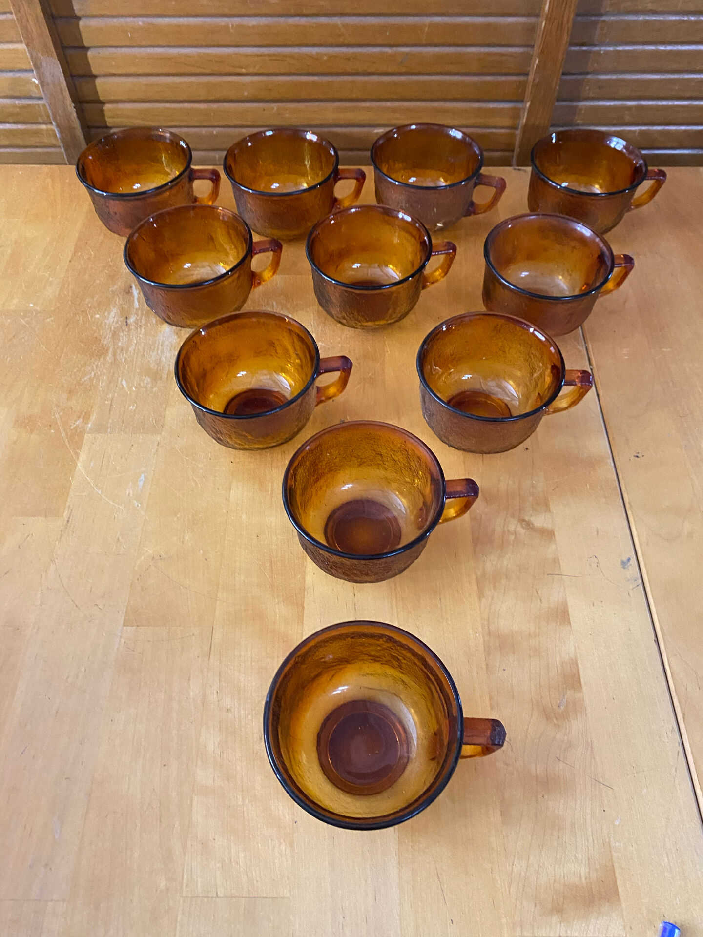 Salad bowl + 11 cups vereco frosted moulded amber glass 1970s vintage