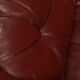 Paire de fauteuils en cuir caramel foncé