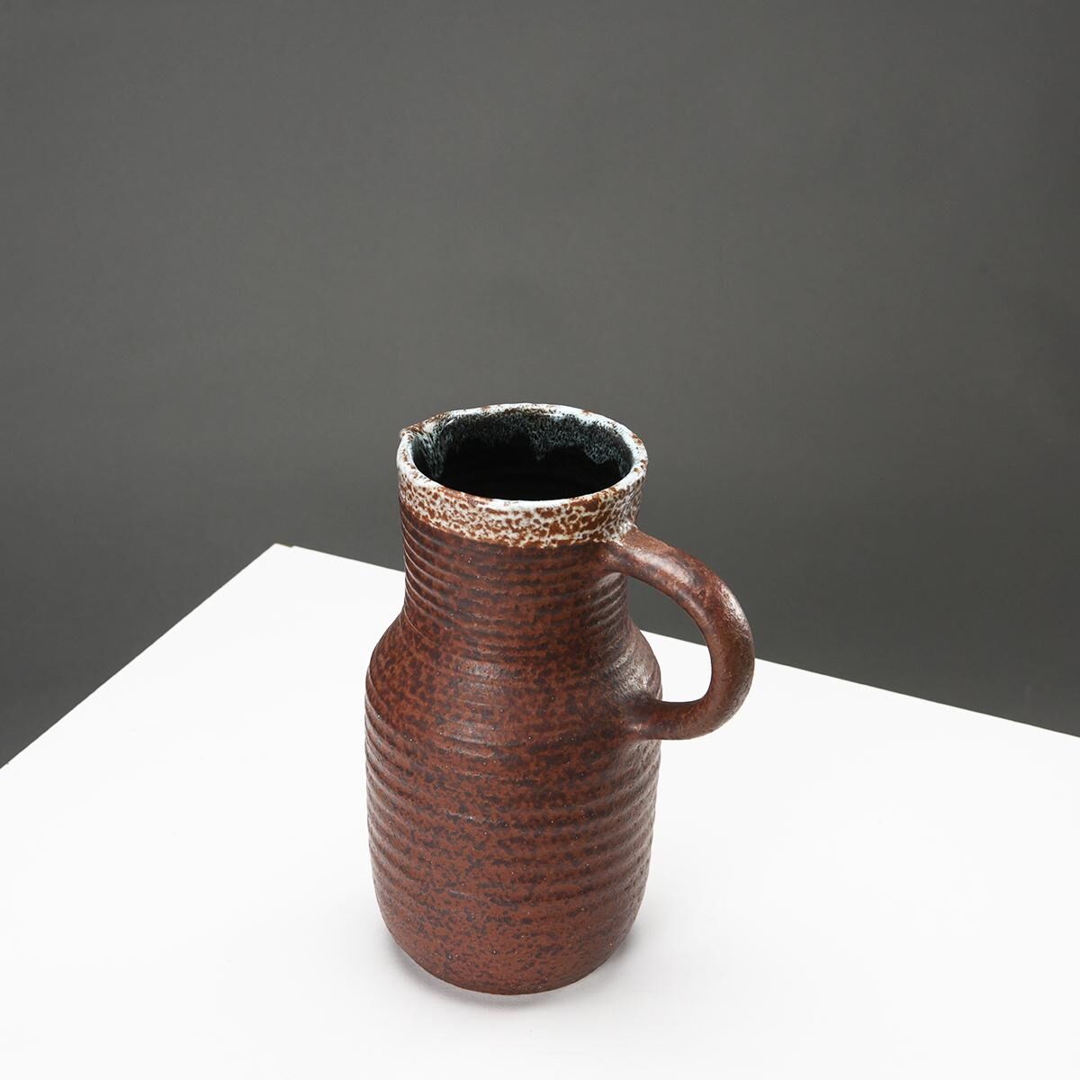 Pitcher in chamotte earthenware, Accolay circa 1960