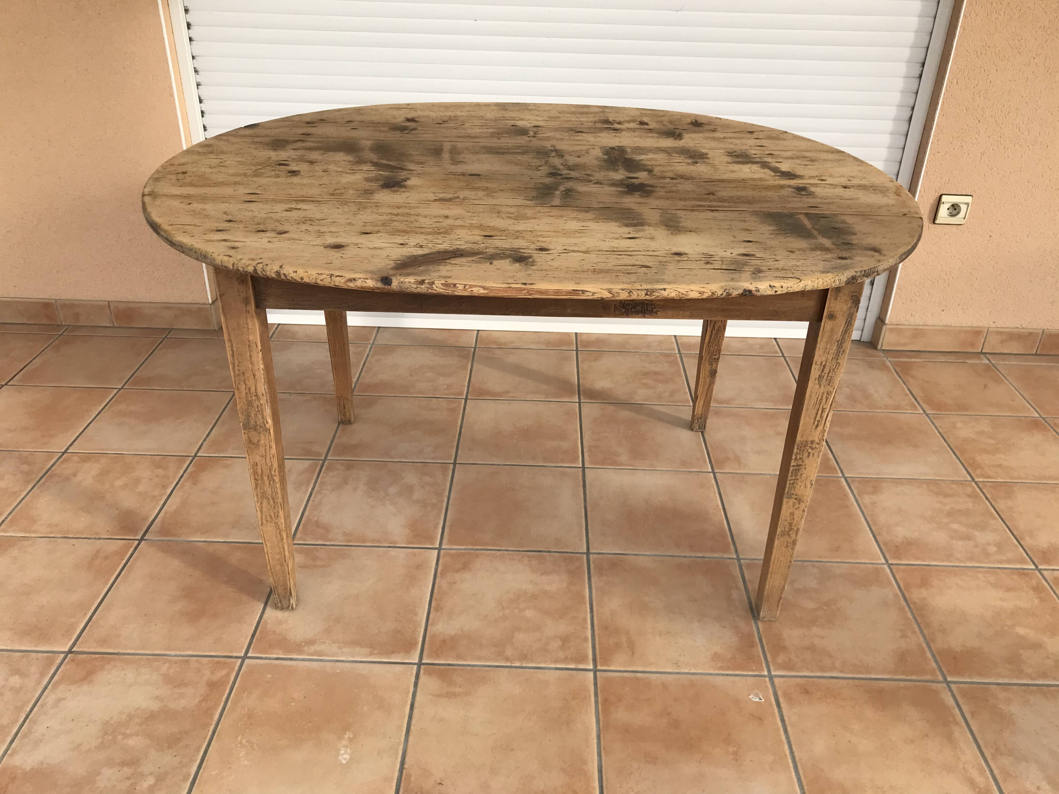 Round Farm Table