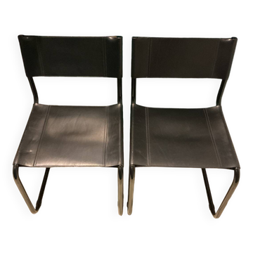 2 chaises   en cuir  style bauhaus