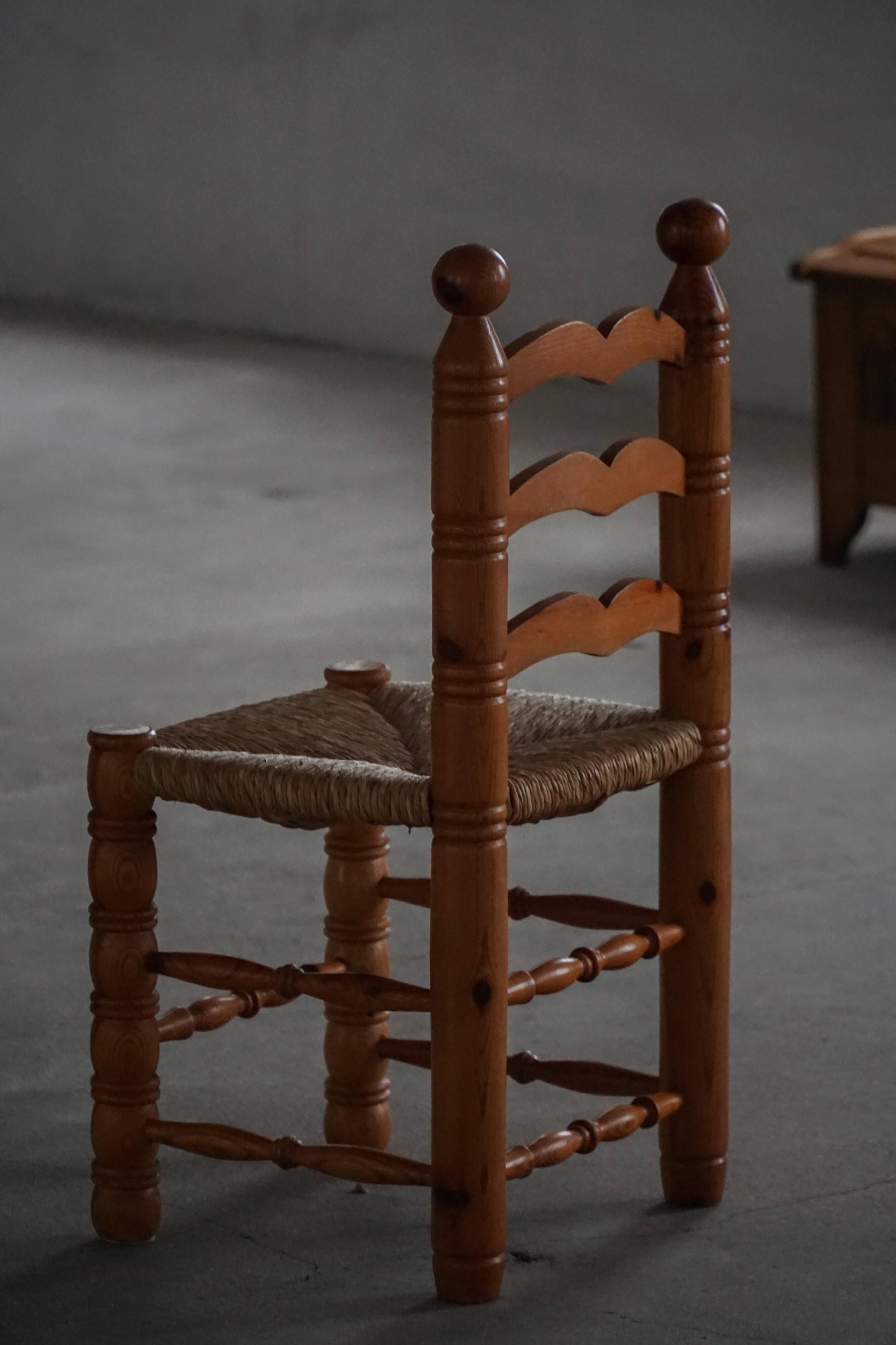 Set of 6 modern French brutalist chairs, in the style of Charles Dudouyt, made in the 1960s.