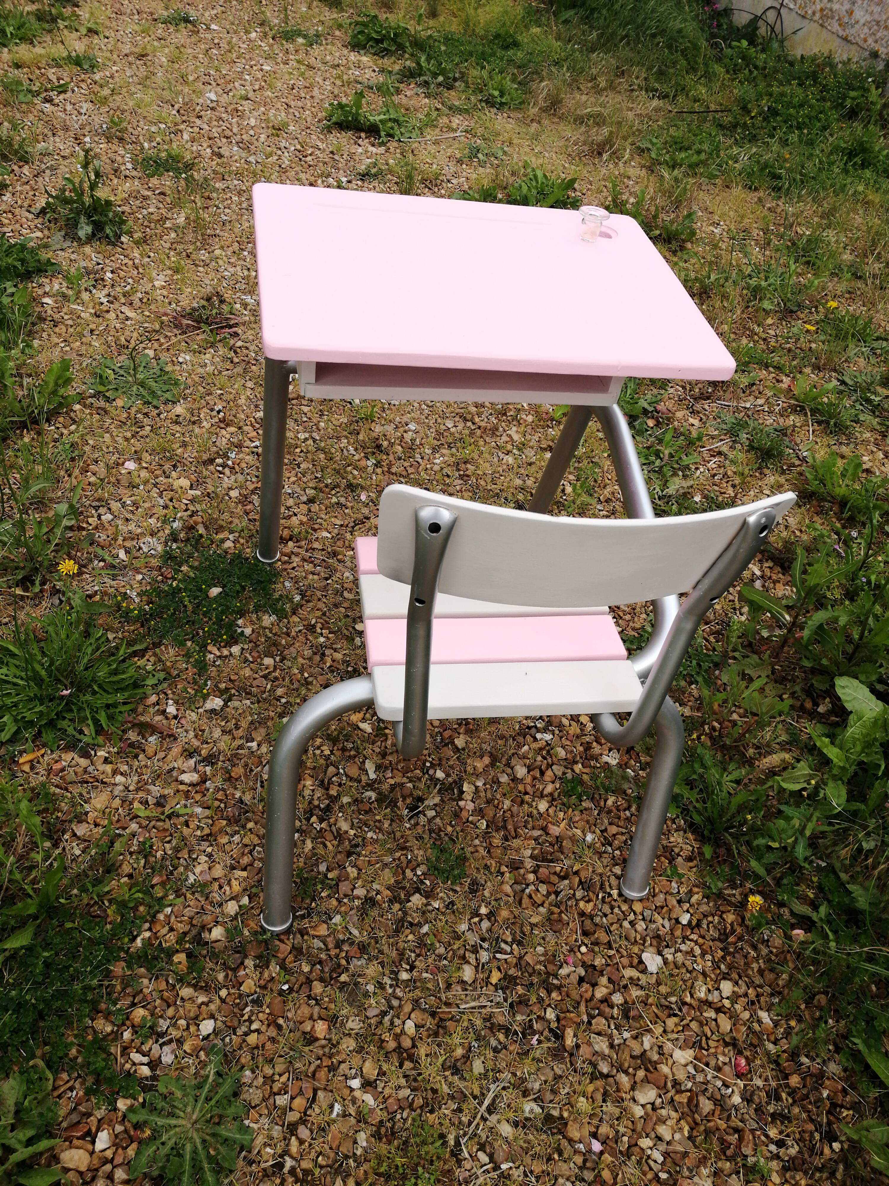 Schoolboy desk