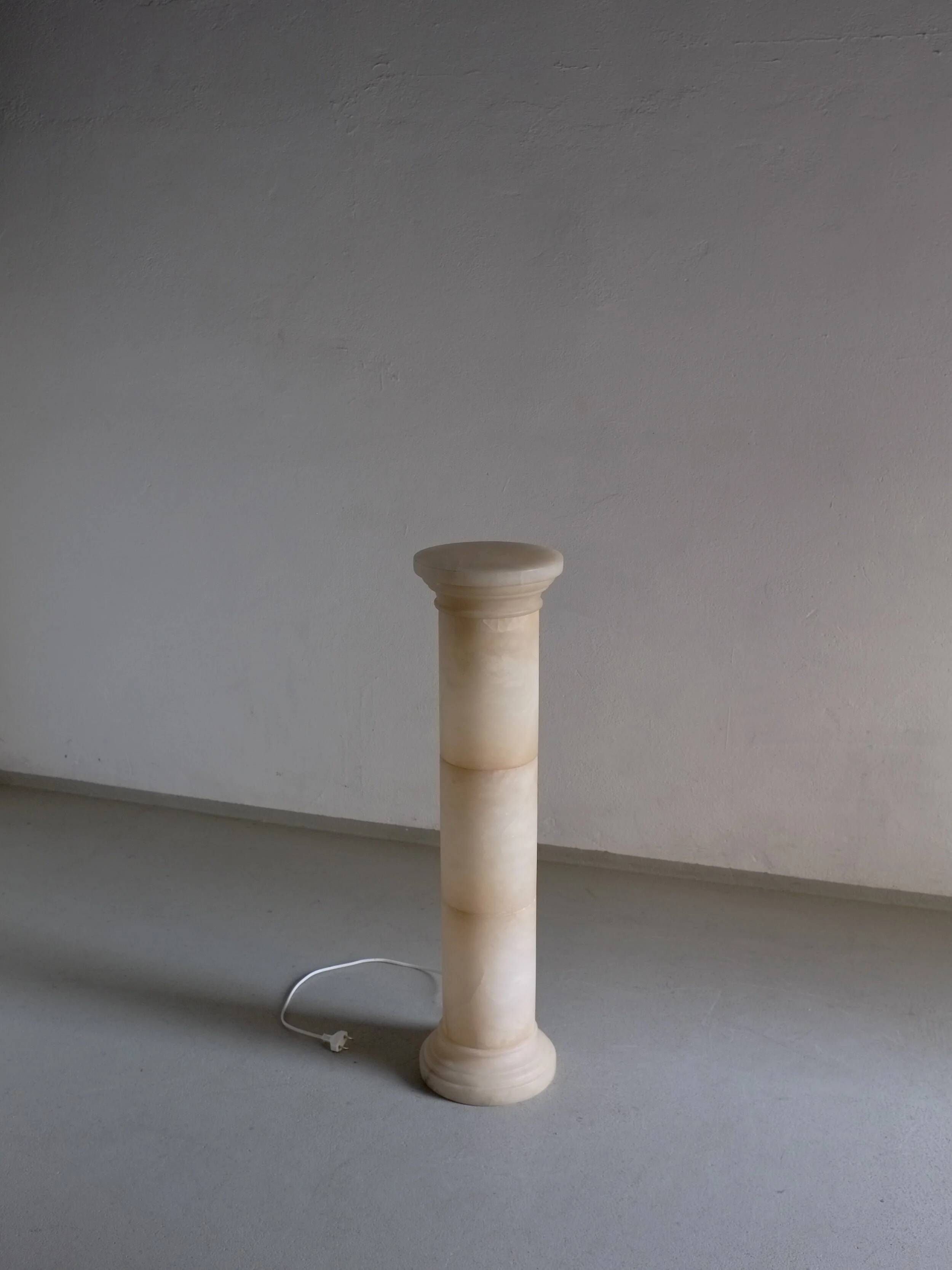 Alabaster column pedestal floor lamp | Italy | 1980s