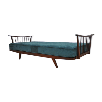 Oak daybed from the 1950s