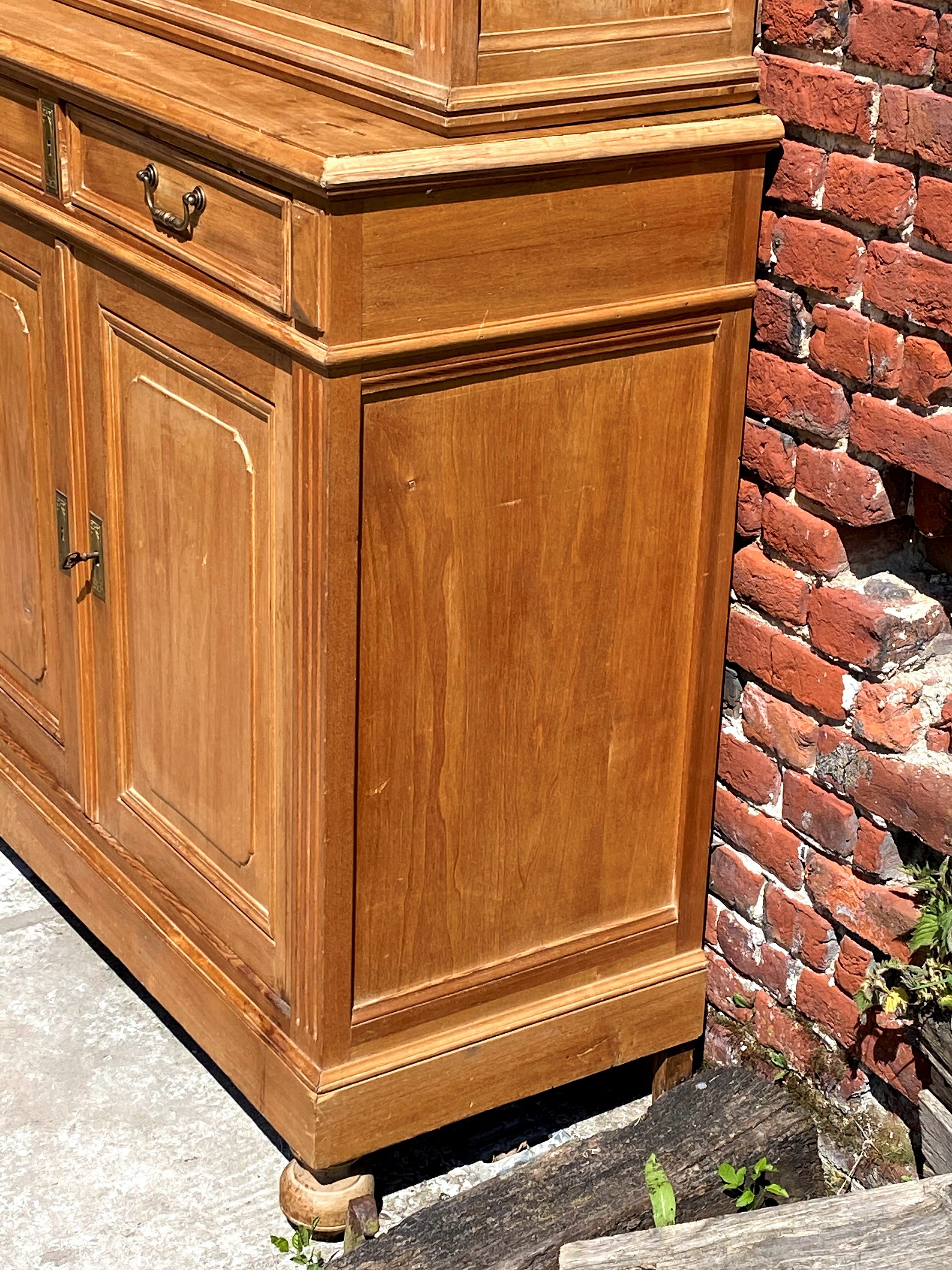 Two-body buffet croat