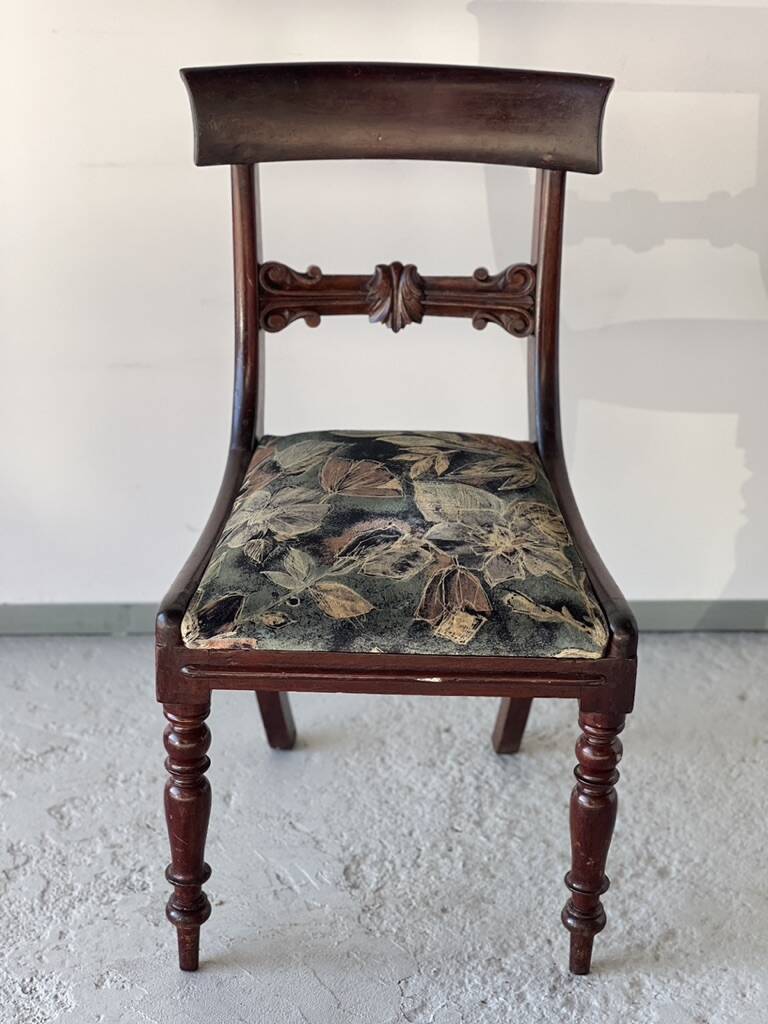 Mahogany dining room set, work in English 19th century