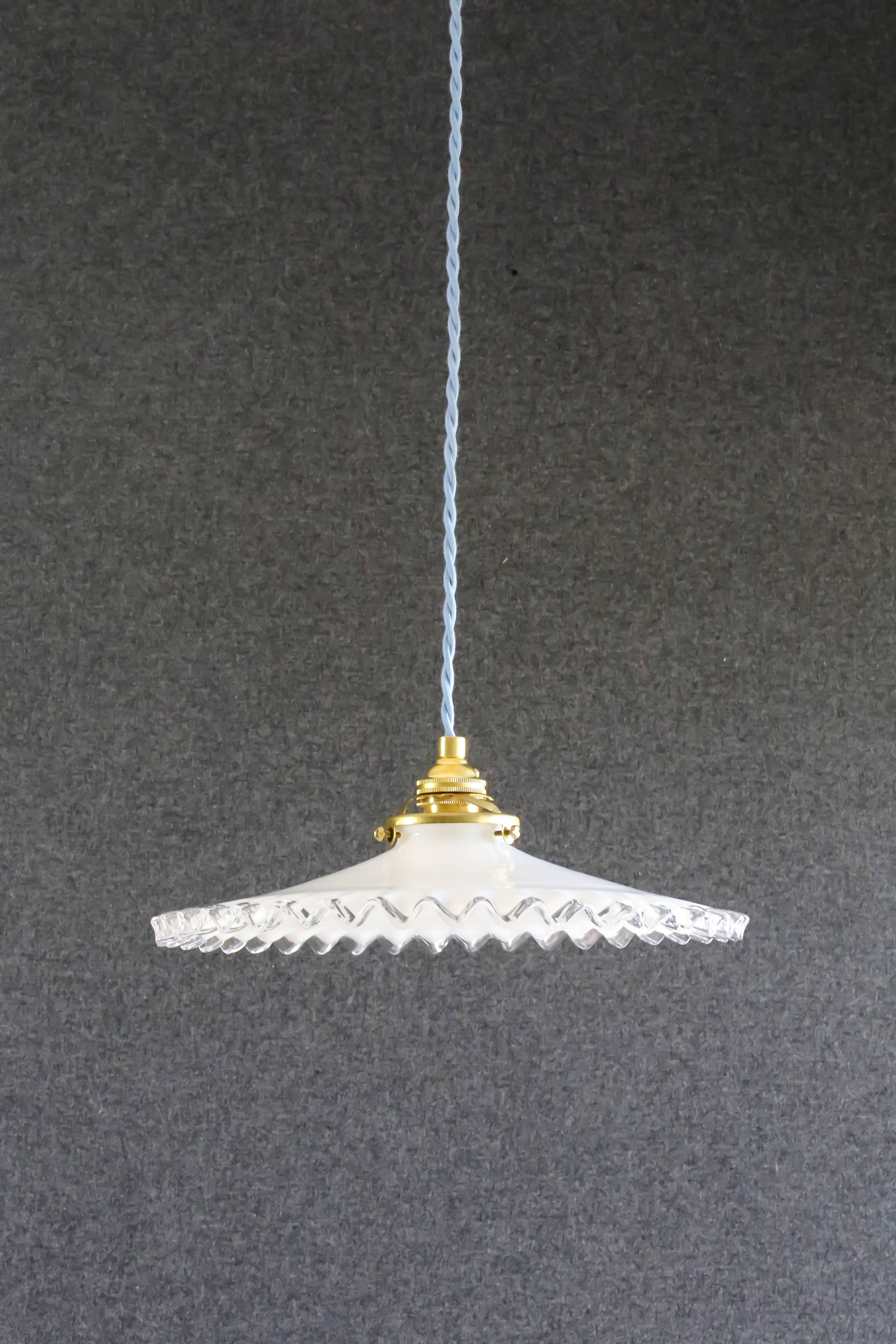 suspension in white crenellated opaline with support and socket in new brass, new cable