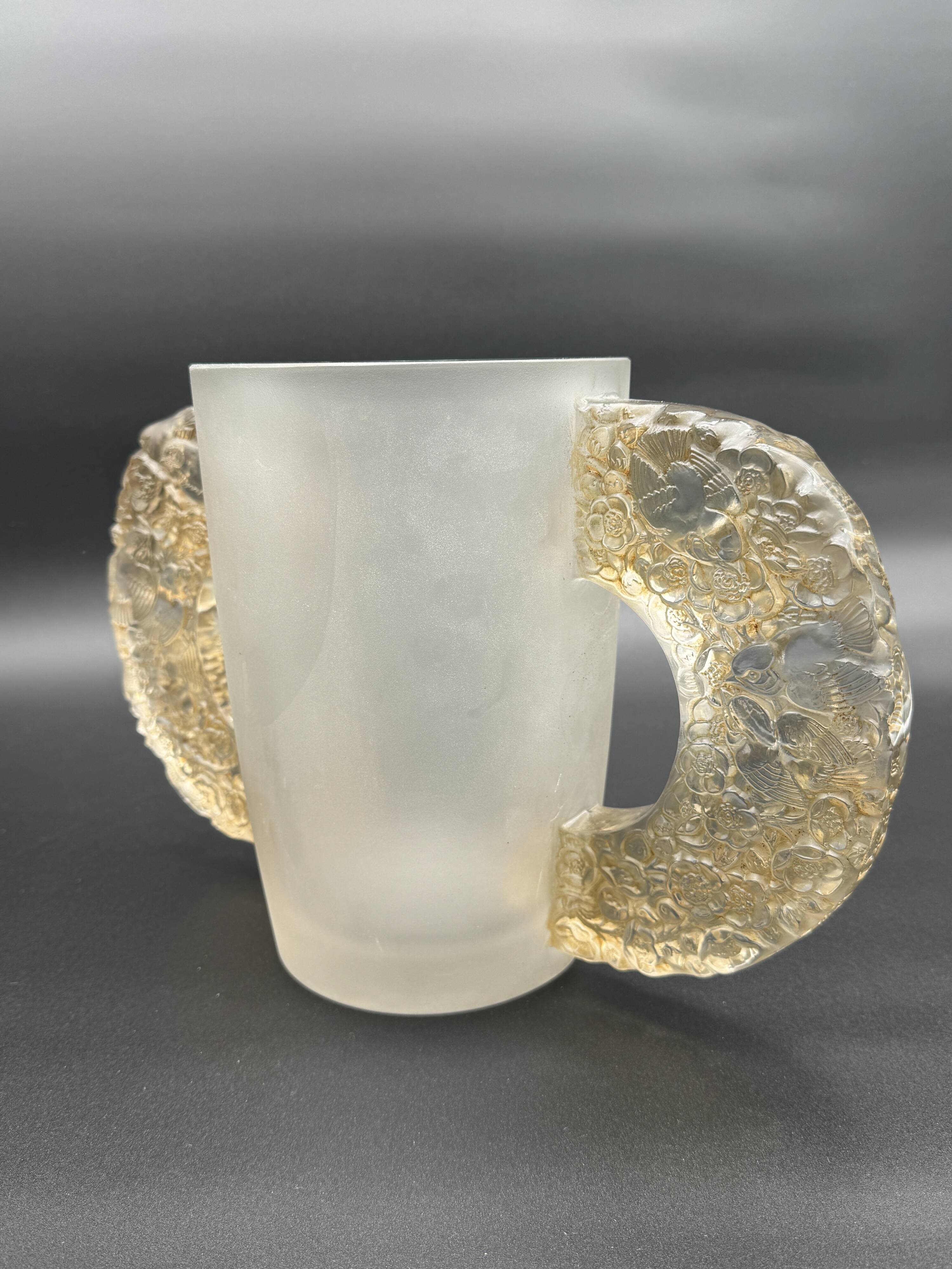 A R.Lalique Pétrarque Vase, 1920s