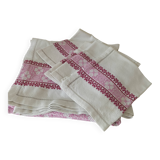 Vintage tablecloth and napkins