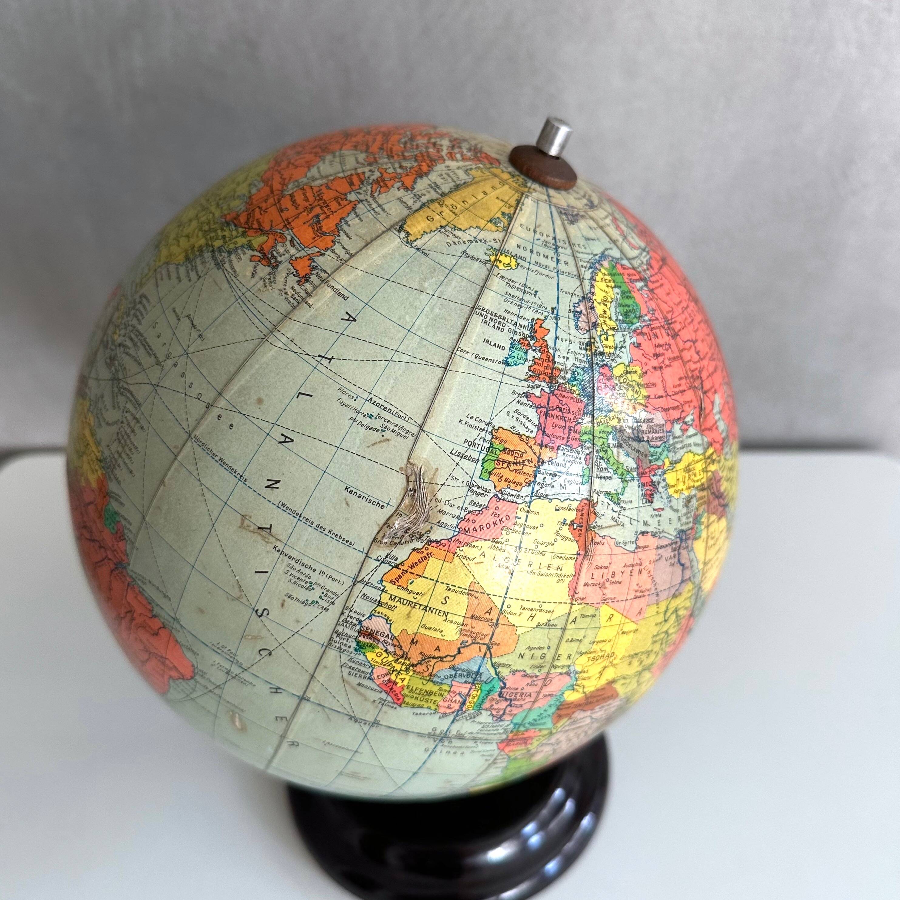 Mid-century globe by Paul Räths, political globe with bakelite base
