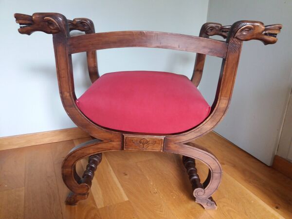 fauteuil curule dagobert têtes de chimère XIXe