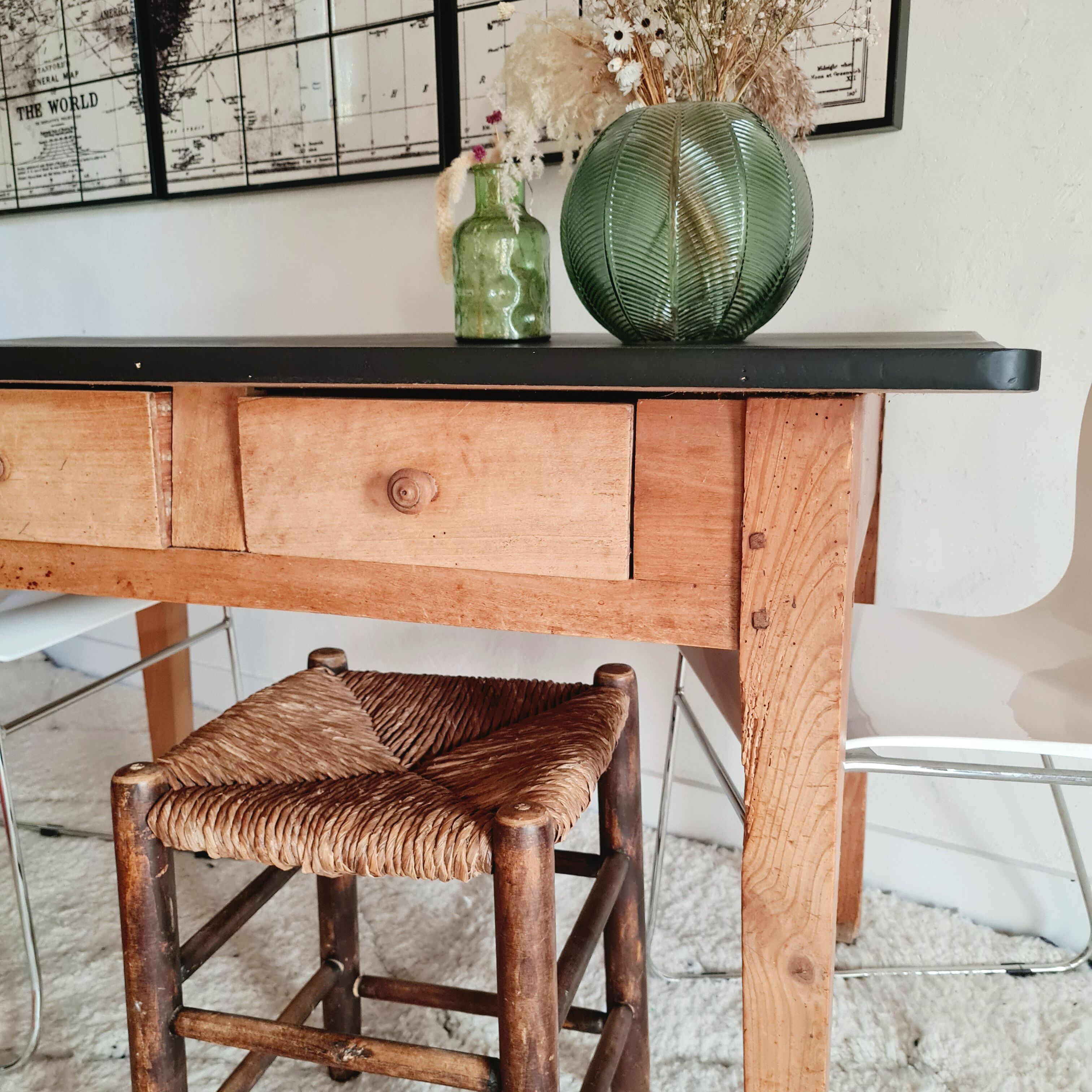 Old farm trade table 4 drawers