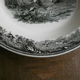 Service of 4 hollow plates Villeroy & Boch, Artemis collection theme "Hunting"