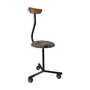 Chaise d'atelier en métal,