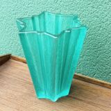 Molded pressed glass vase, 12-pointed star