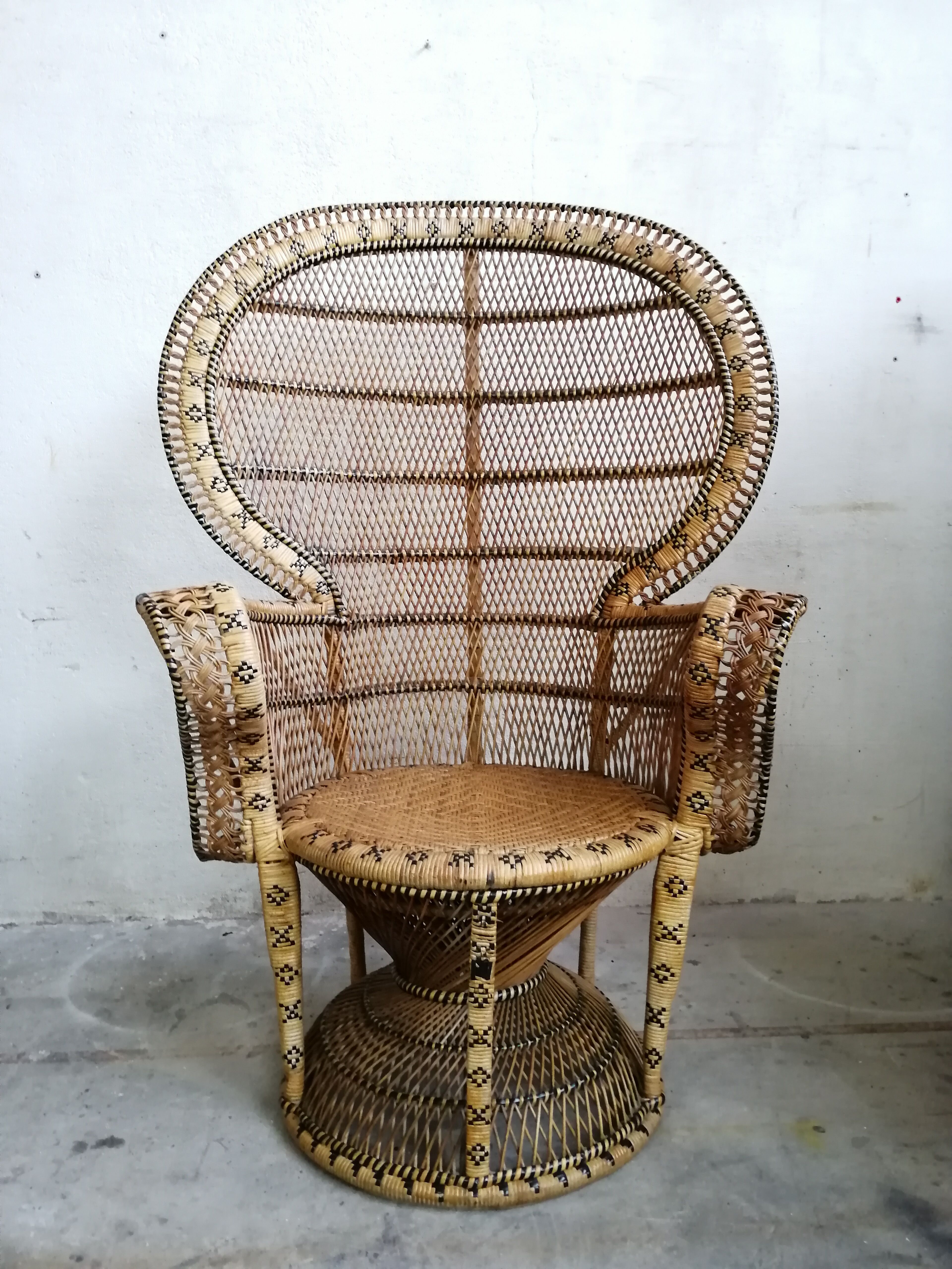 Emmanuelle peacock chair, 1970