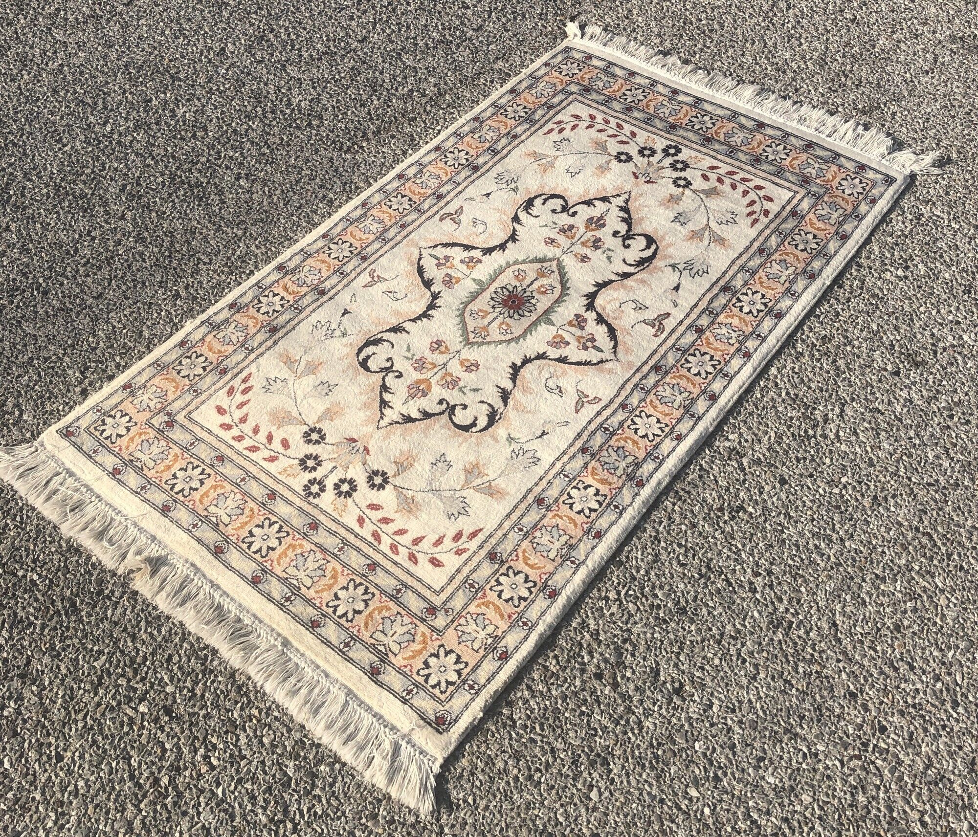 Tapis d'orient penjab-inde. fait main 0.78 x 1.40 cm