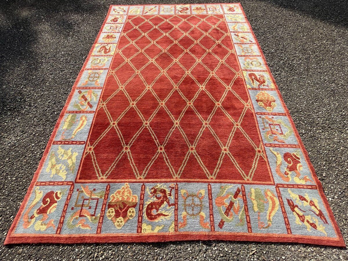 Elegant carpet of tibet, circa 1970