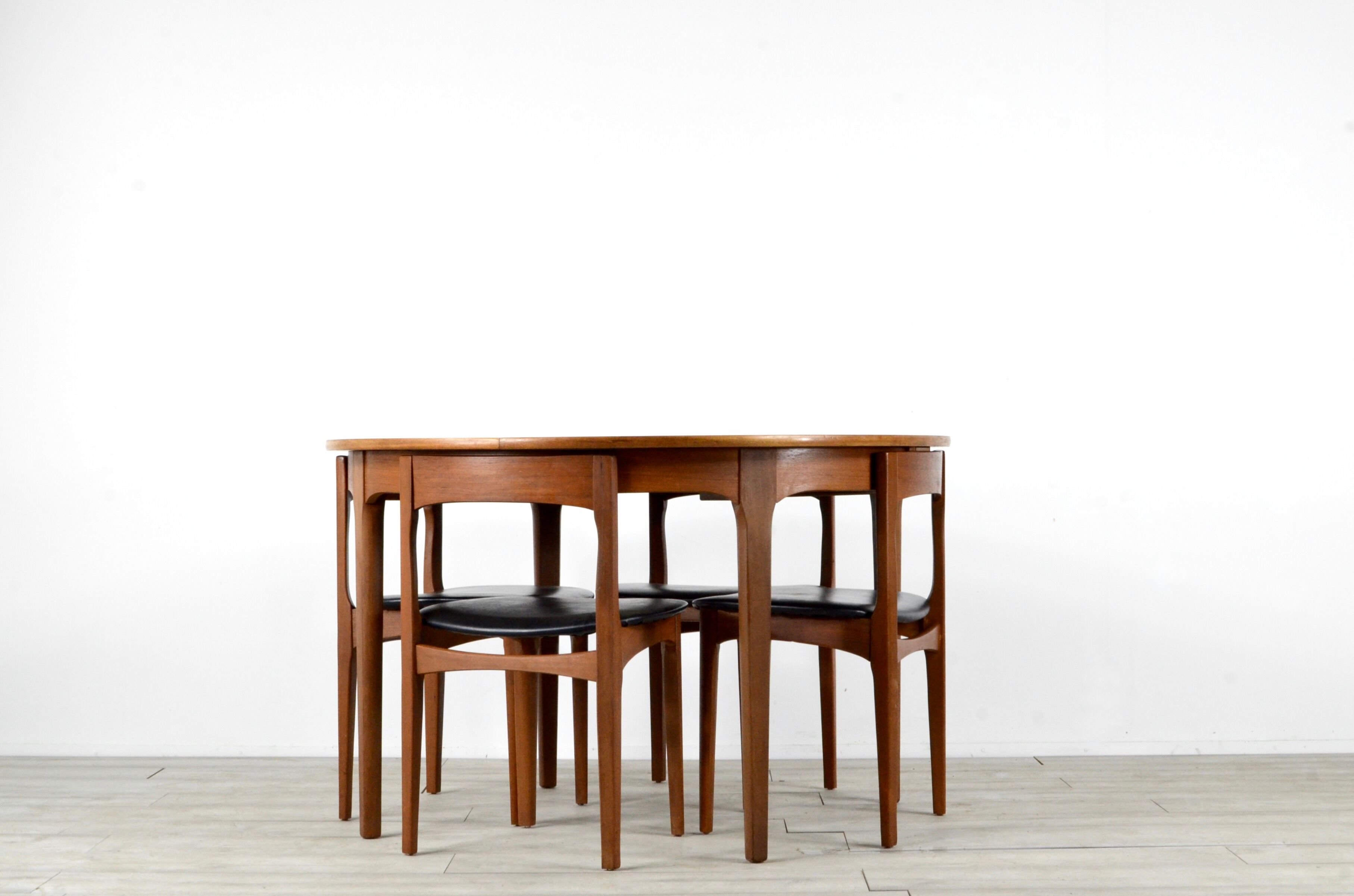Midcentury Extending Round Teak Table and Chairs by Nathan. Vintage Modern / Danish Style / Retro.