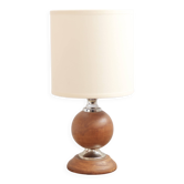 Lampe en bois et métal argenté, abat jour blanc cassé, années 70